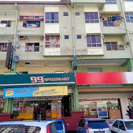 Oyo 90457 Borneo Eco-House Hashtag 12 Boutique Hotel Κότα Κιναμπαλού Εξωτερικό φωτογραφία