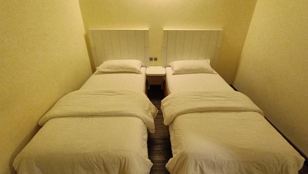 Oyo 90457 Borneo Eco-House Hashtag 12 Boutique Hotel Κότα Κιναμπαλού Εξωτερικό φωτογραφία